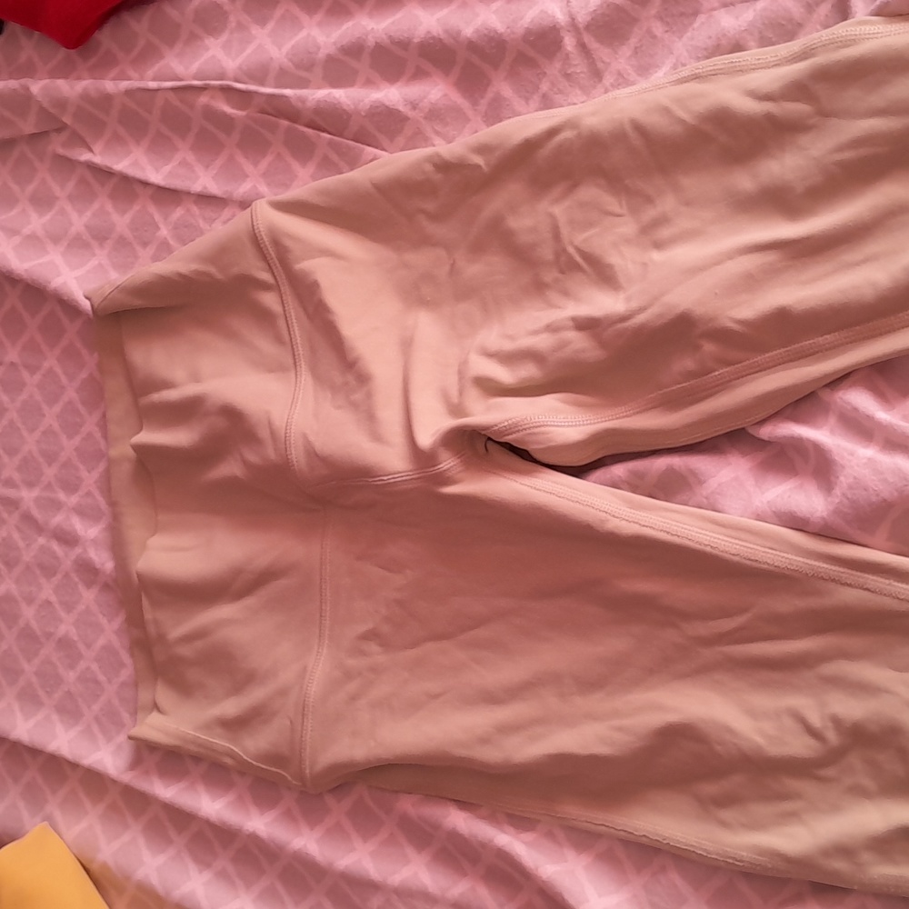 Lulu lemon leggins